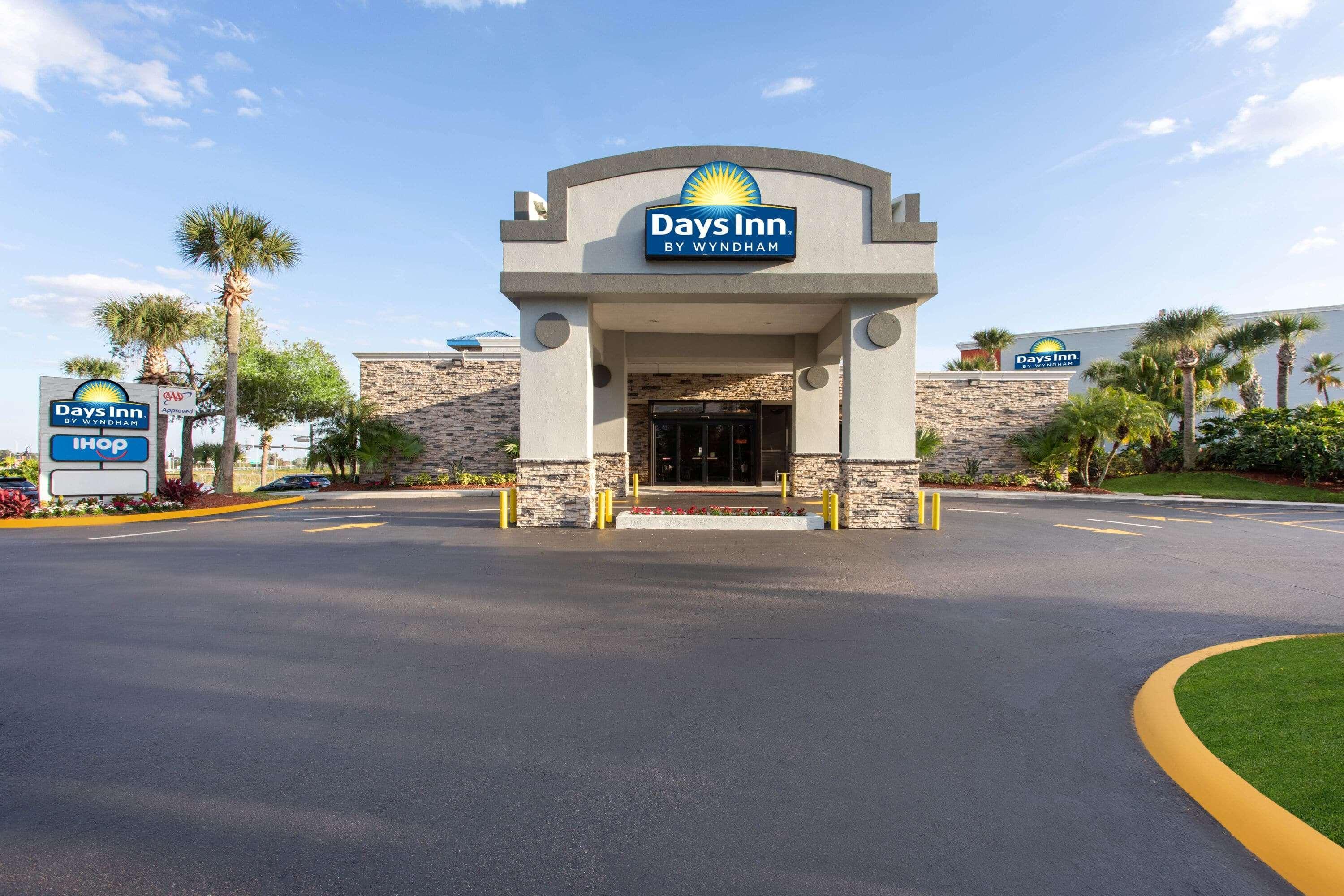 Days Inn By Wyndham Orlando Conv. Center/International Dr Williamsburg Exterior photo