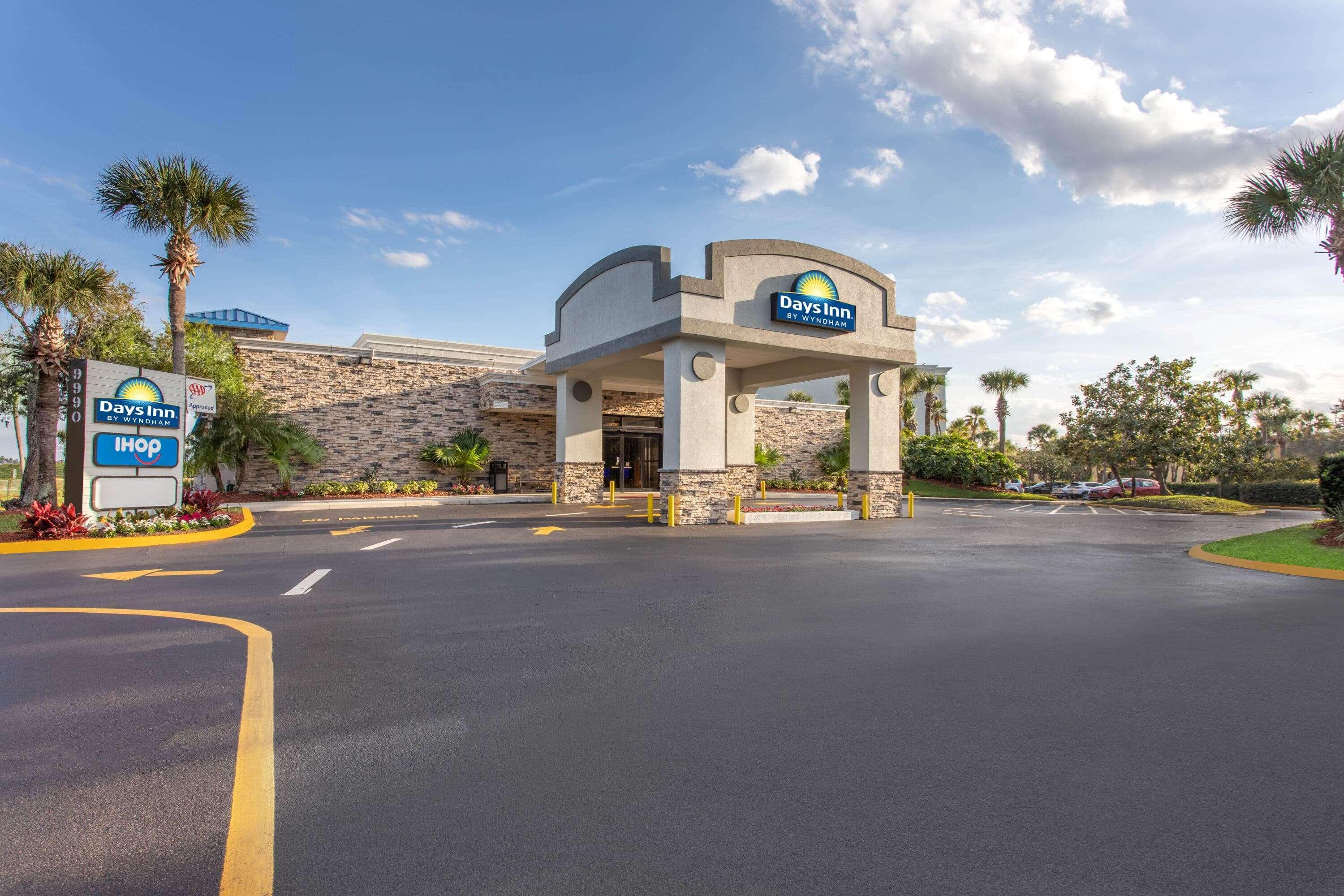 Days Inn By Wyndham Orlando Conv. Center/International Dr Williamsburg Exterior photo