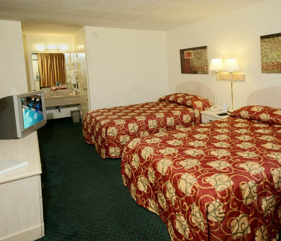 Days Inn By Wyndham Orlando Conv. Center/International Dr Williamsburg Room photo